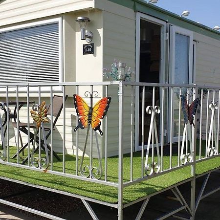 I 10 Caravan 4 Berth Chase Caravan Park 잉골드멜스 외부 사진