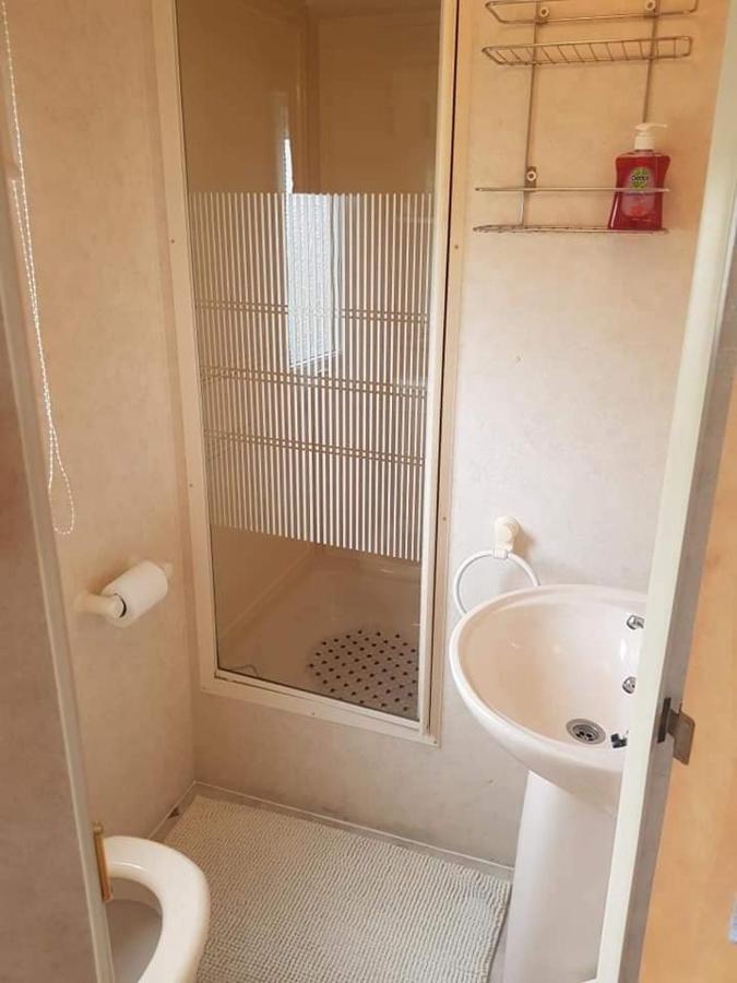 I 10 Caravan 4 Berth Chase Caravan Park 잉골드멜스 외부 사진